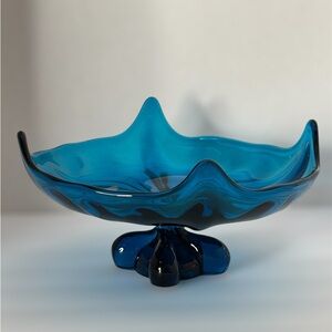 Vintage Viking 4-toe Handkerchief Glass Bowl